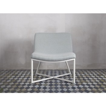 fotel_ZERO_jasnoniebieski_bialy_customform